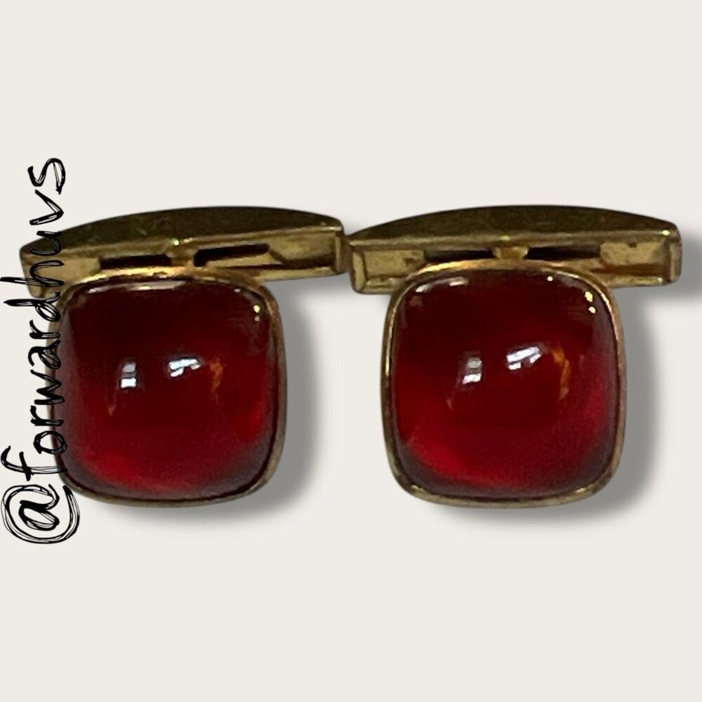 Vintage Red Cabochon Cufflinks – Gold Tone with Rounded Square Setting (Unmarked